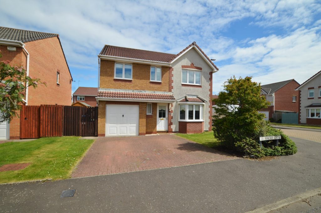 2 Mackie Close, Troon, KA10 7LZ