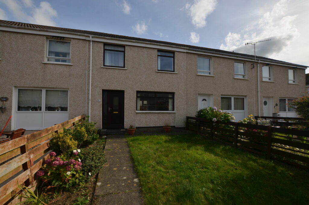 Hawthorn Drive, Girvan