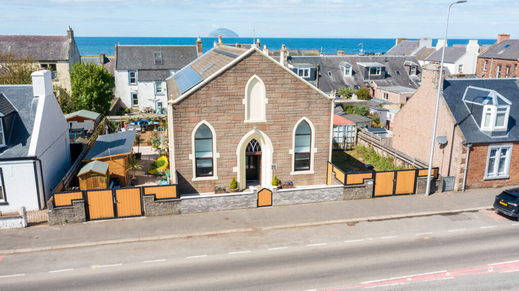 Henrietta Street, Girvan